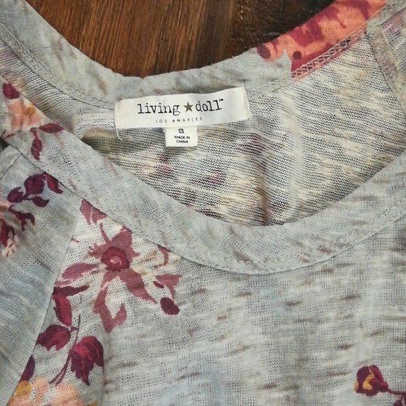 Living Doll Cold Shoulder Floral lace Top - Picture 5 of 5